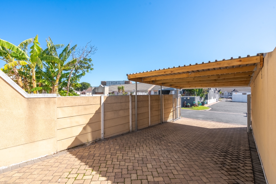 2 Bedroom Property for Sale in Thornton Western Cape
